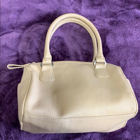 The cutest little tan, thrifted purse - Picture 3 of 3